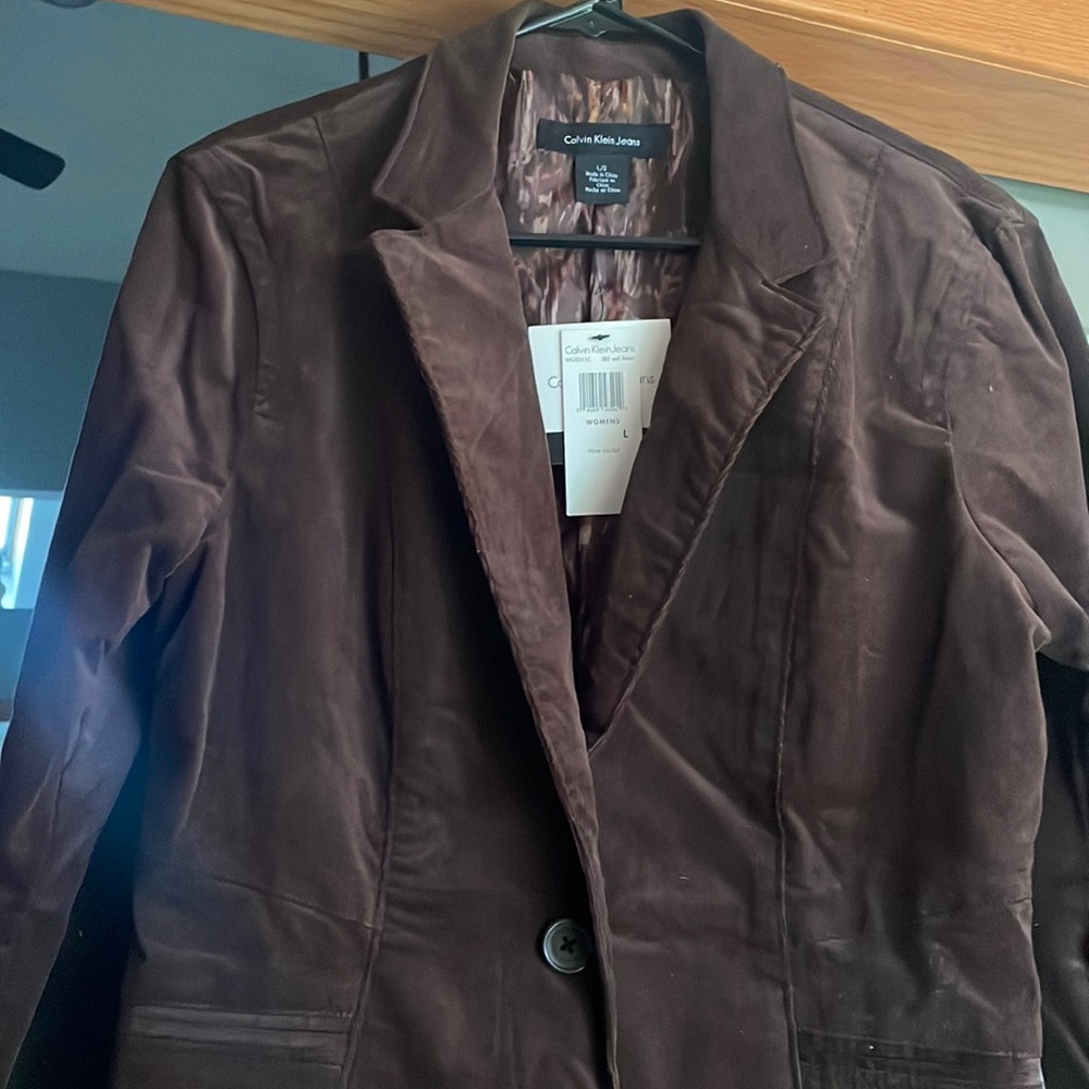 Ladies one button brown Calvin Klein blazer with tags